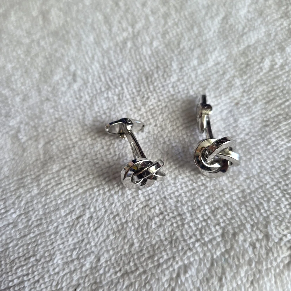 Dolan Bullock Silver Knot Cufflinks